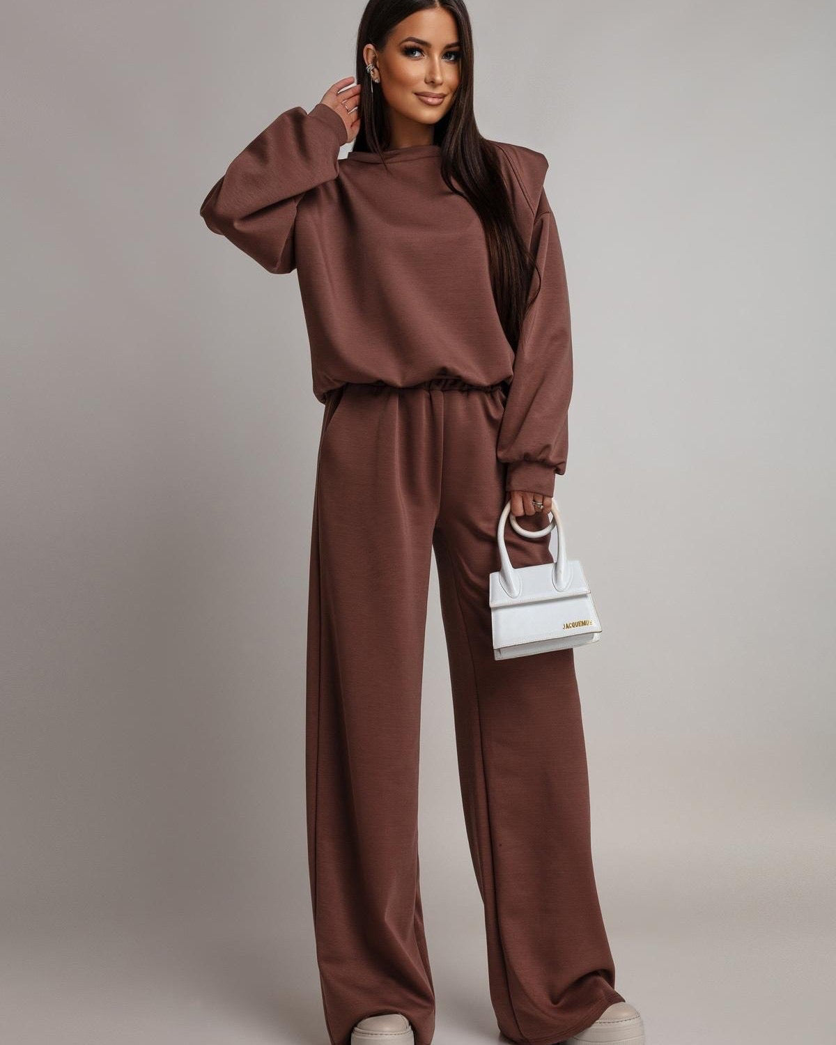 Czekoladowy masełkowy komplet dresowy